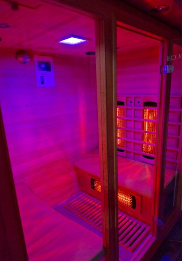 Appartement d'une chambre avec piscine privee sauna et jardin clos a Plan d'Aups Sainte Baume Extérieur photo