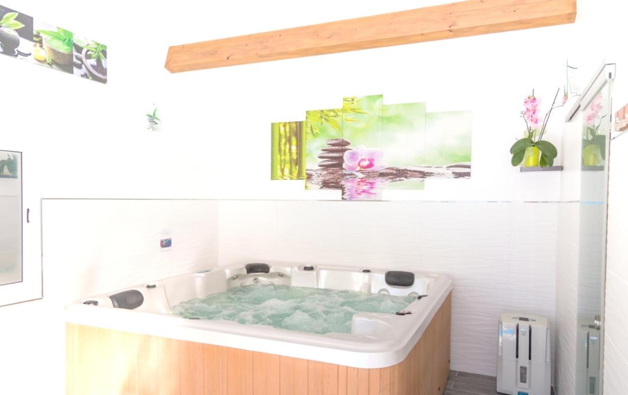 Appartement d'une chambre avec piscine privee sauna et jardin clos a Plan d'Aups Sainte Baume Extérieur photo